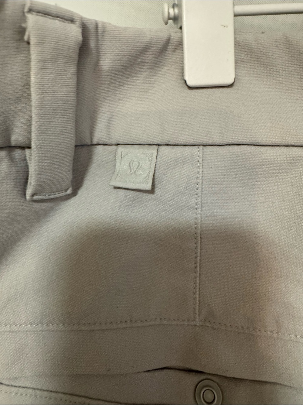Lululemon men’s shorts 38 waist 9” inseam light grey L xl - Picture 5 of 7